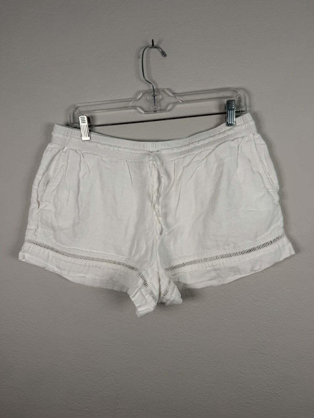 Club Monaco Linen White Shorts Women Large Classic Preppy Coastal Chic Nautical